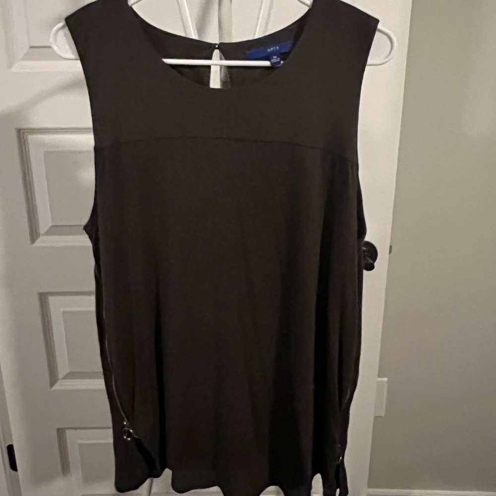 Comfortable Tank - Picture 5 of 5